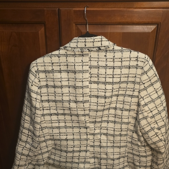 Jacket - Picture 9 of 14